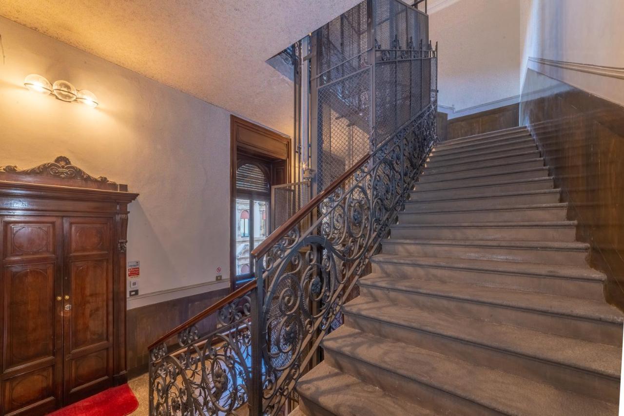 Brera - Sella Charme Apartment Castle View Milano Ngoại thất bức ảnh